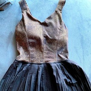 Women’s workout tank